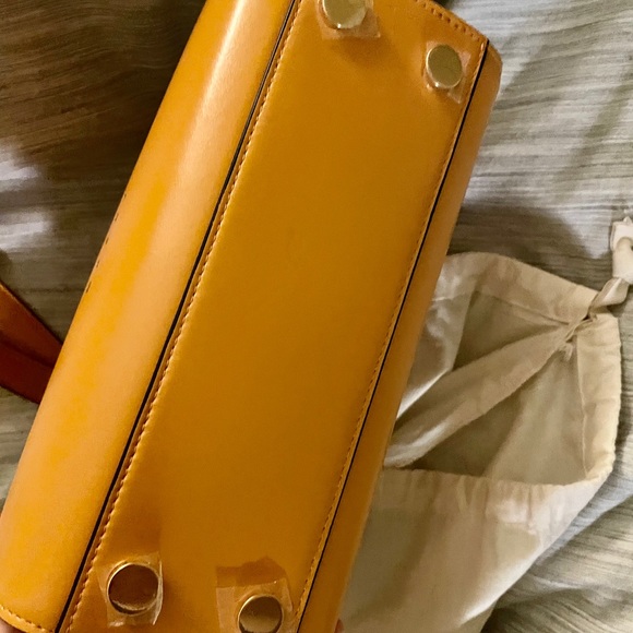 Marni Reverse Trunk Bag - Picture 4 of 10